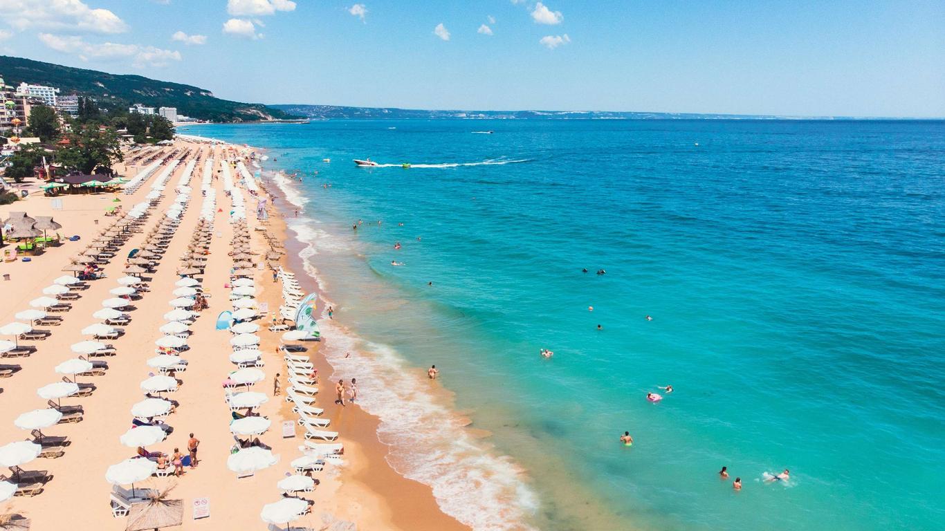 GOLDEN SANDS RESORT